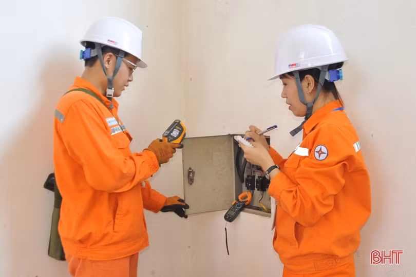 Hà Tĩnh phát hiện 30 vụ trộm điện, truy thu trên 165 triệu đồng