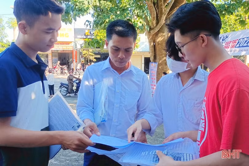 Điểm thi tốt nghiệp THPT của thí sinh lớn tuổi nhất Hà Tĩnh 