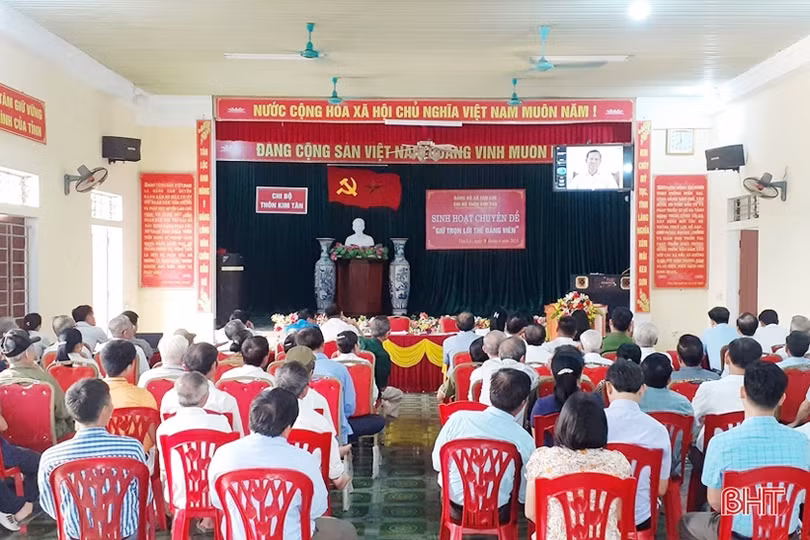 Lộc Hà nâng cao chất lượng sinh hoạt các chuyên đề xây dựng Đảng