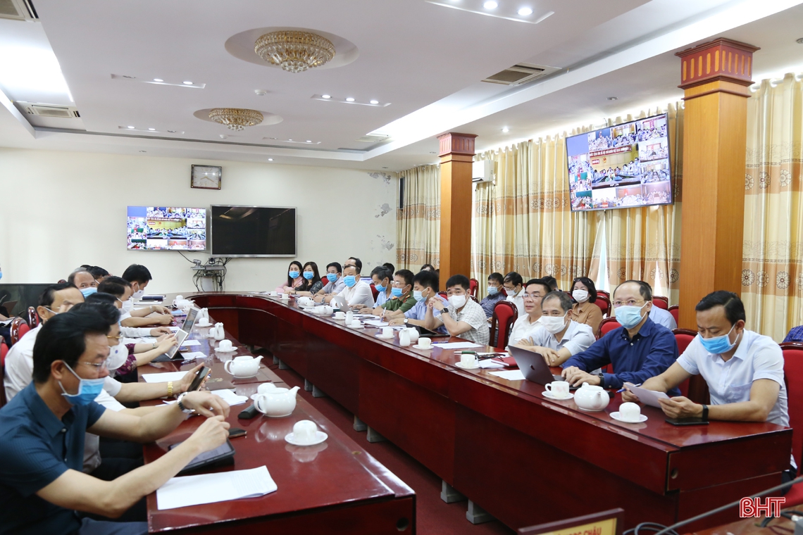 Chủ tịch UBND tỉnh Hà Tĩnh đề nghị các cấp, ngành chỉ đạo quyết liệt, tập trung cao nhất cho công tác phòng dịch
