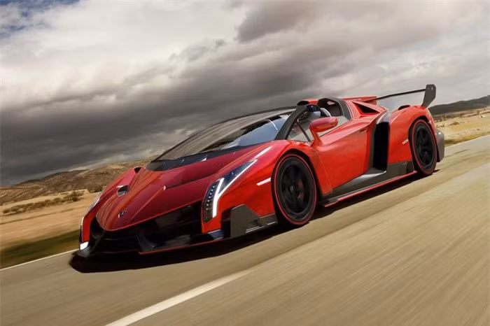Bộ ba siêu xe Lamborghini hàng độc được rao bán với giá 15,6 triệu USD