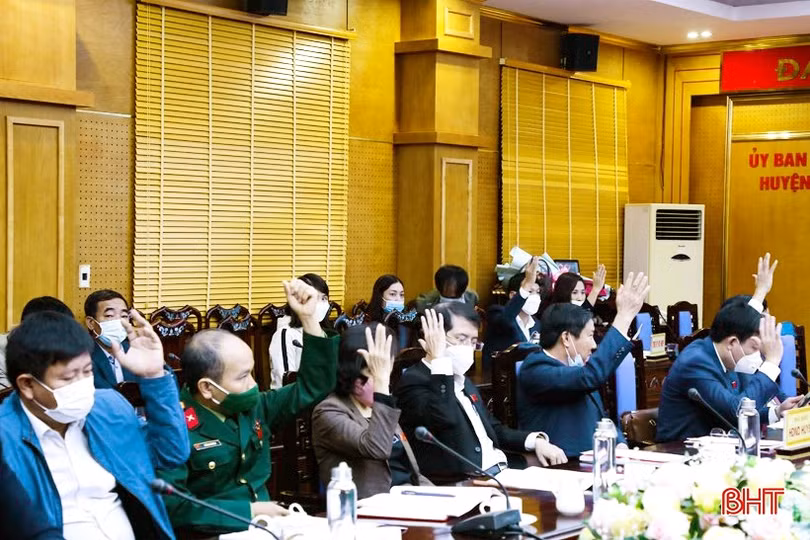 Ông Võ Xuân Linh được bầu giữ chức Chủ tịch HĐND huyện Can Lộc