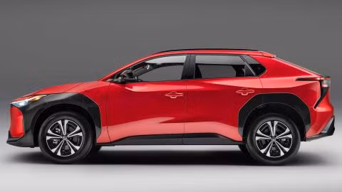 Xe điện Toyota bZ4X 2023 chính thức ra mắt, hoạt động 400 km một lần sạc