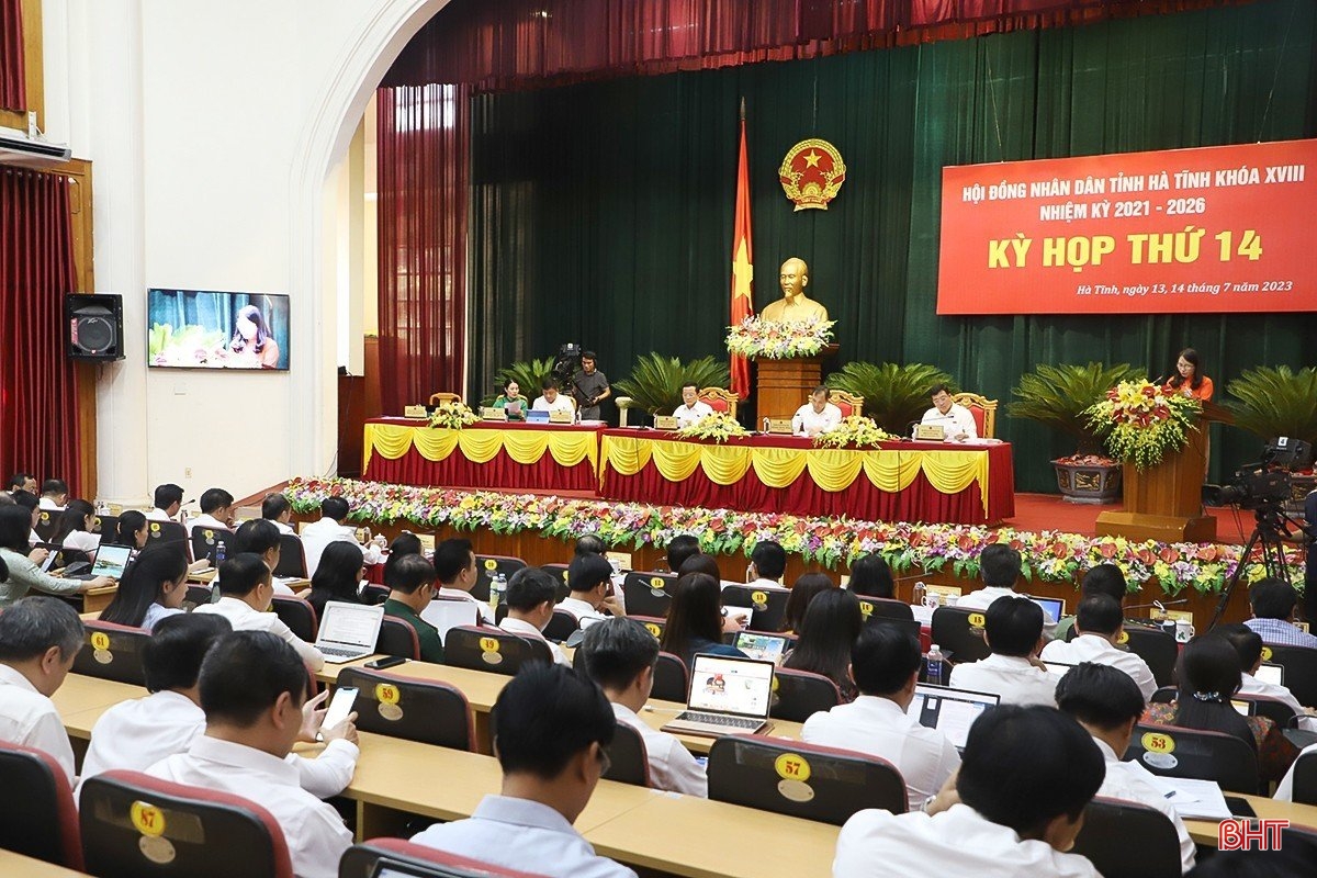 Kỳ họp thứ 14, HĐND tỉnh Hà Tĩnh: Sôi nổi thảo luận, thẳng thắn chất vấn