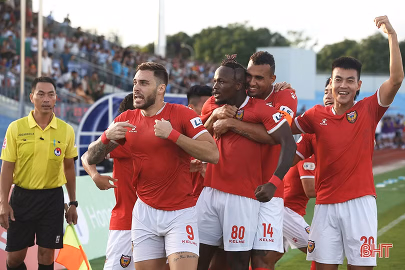Giai đoạn 2 V.League 2020: Khi Hồng Lĩnh Hà Tĩnh rũ bỏ áp lực!