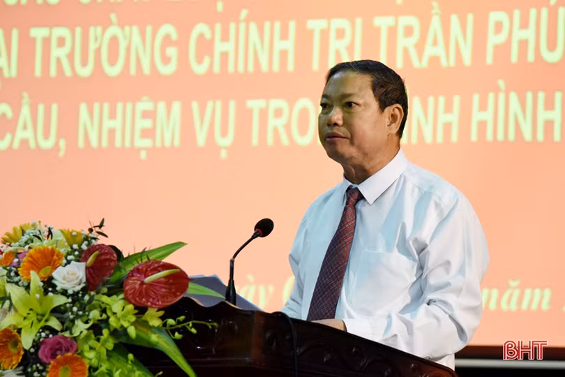 Bàn giải pháp nâng cao chất lượng đào tạo, bồi dưỡng cán bộ tại Trường Chính trị Trần Phú