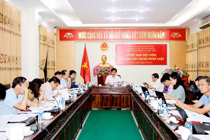 Không nên tách luật giao thông đường bộ thành 2 luật