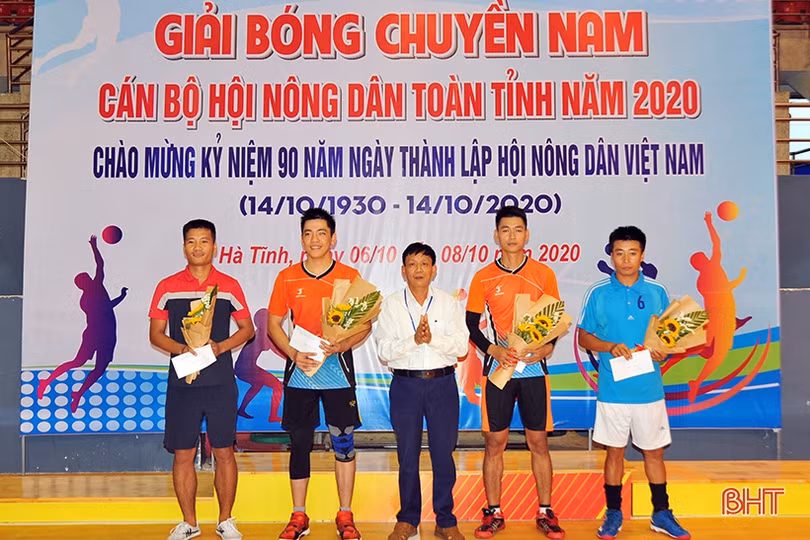 Nghi Xuân vô địch Giải Bóng chuyền nam nông dân Hà Tĩnh