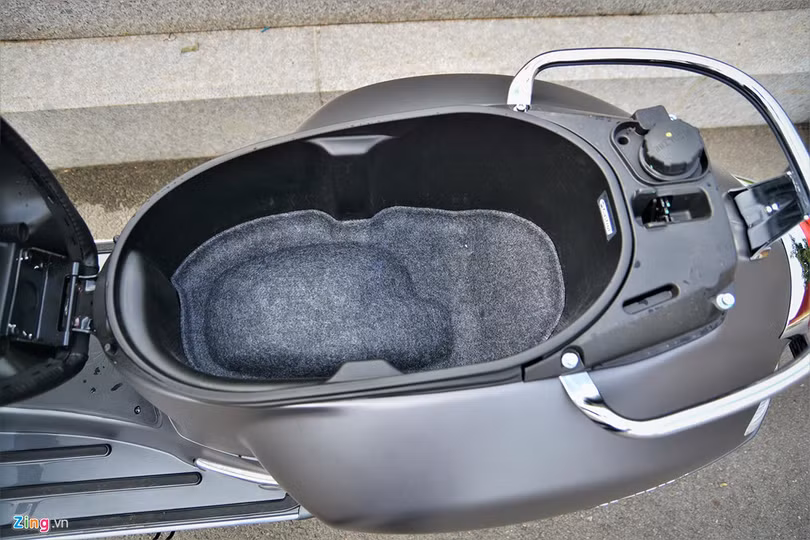 Chi tiết Vespa GTS Super 150 thế hệ mới - thêm công nghệ, giữ giá bán