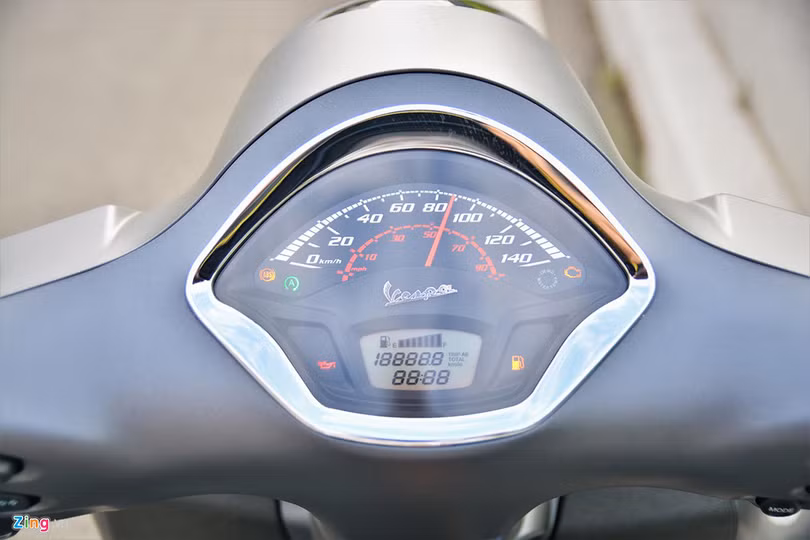 Chi tiết Vespa GTS Super 150 thế hệ mới - thêm công nghệ, giữ giá bán