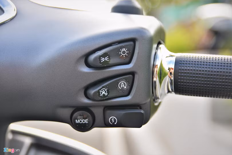 Chi tiết Vespa GTS Super 150 thế hệ mới - thêm công nghệ, giữ giá bán