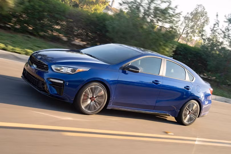 Cận cảnh Kia Cerato phiên bản thể thao mạnh hơn 200 mã lực