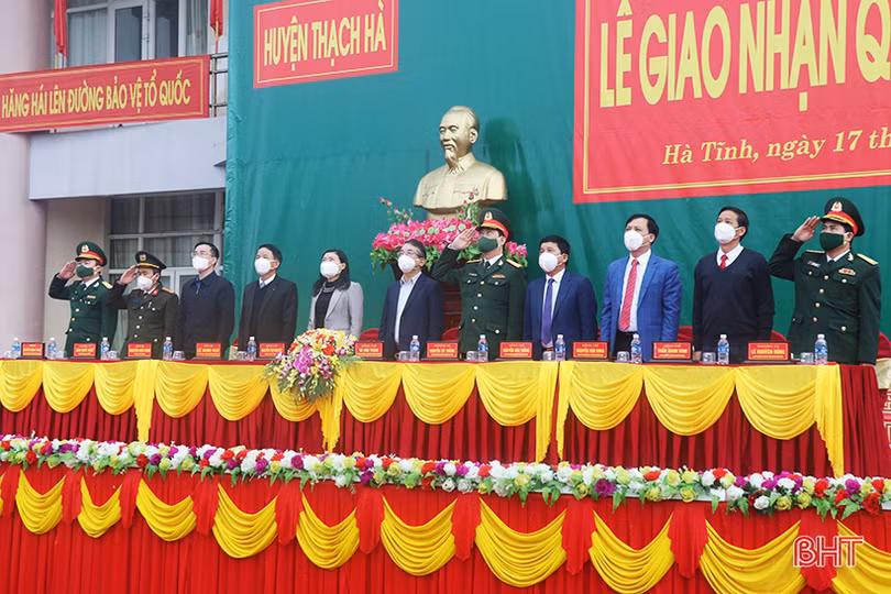 Hà Tĩnh tổ chức lễ giao nhận quân nhanh gọn, đảm bảo an toàn