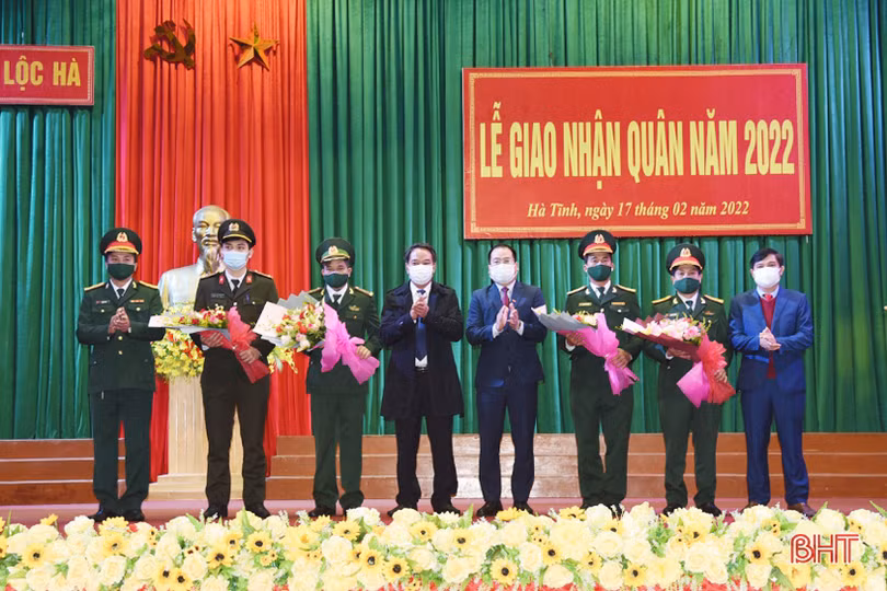 Hà Tĩnh tổ chức lễ giao nhận quân nhanh gọn, đảm bảo an toàn