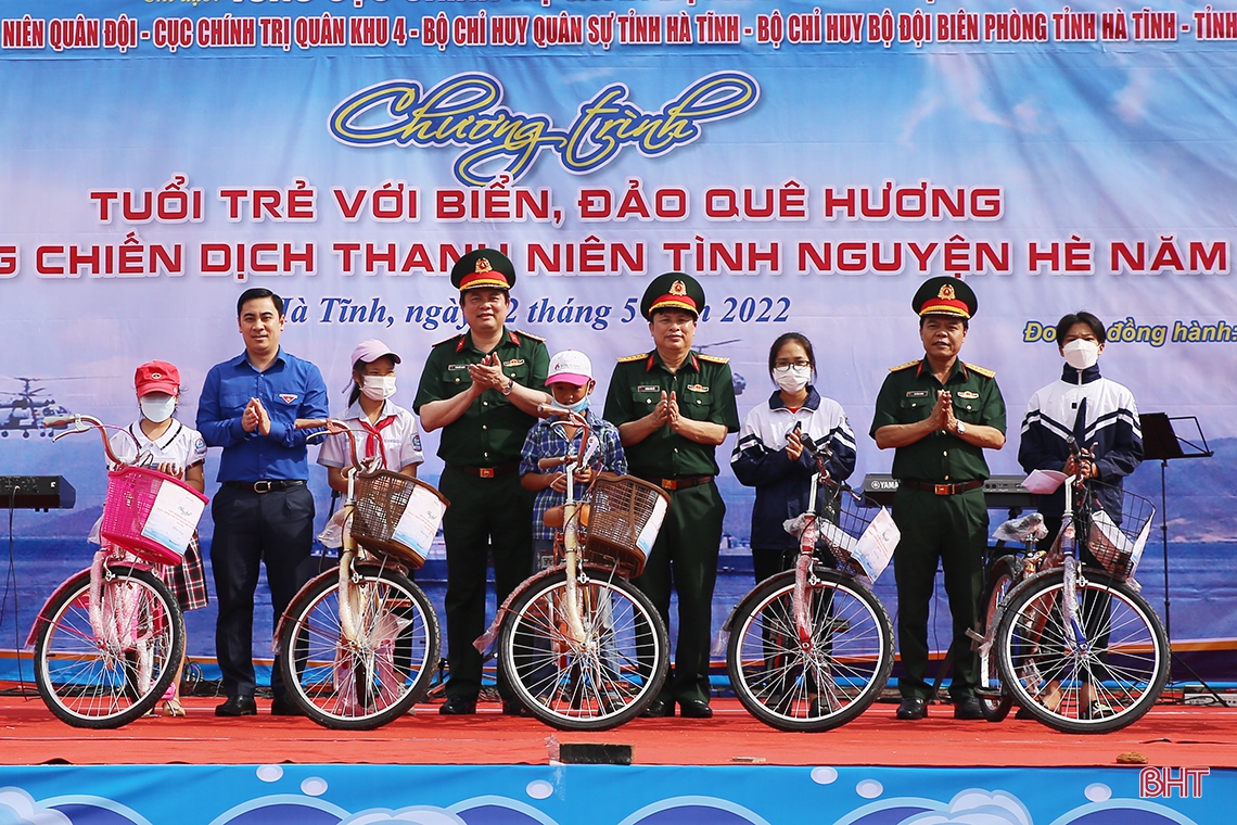 Phát huy sức trẻ xây dựng quê hương, bảo vệ chủ quyền biển, đảo Tổ quốc