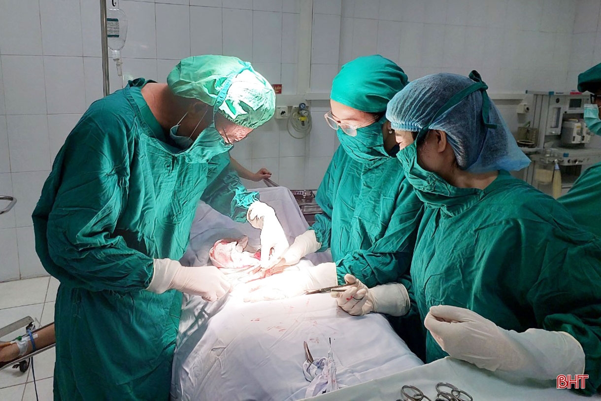 Bảo vệ, chăm sóc và nâng cao sức khỏe Nhân dân – Sứ mệnh thiêng liêng (Bài 1): Phòng tuyến quan trọng ở địa phương, cơ sở