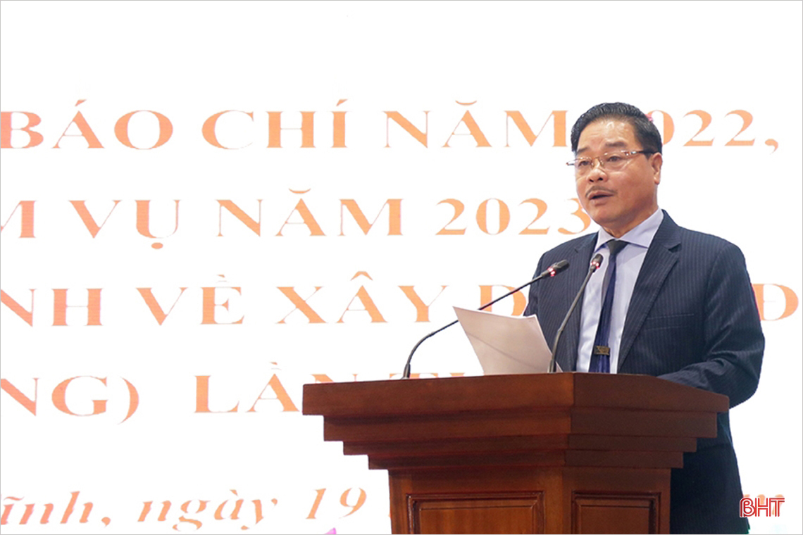 Hà Tĩnh tổng kết hoạt động báo chí, trao Giải Búa liềm vàng cấp tỉnh năm 2022