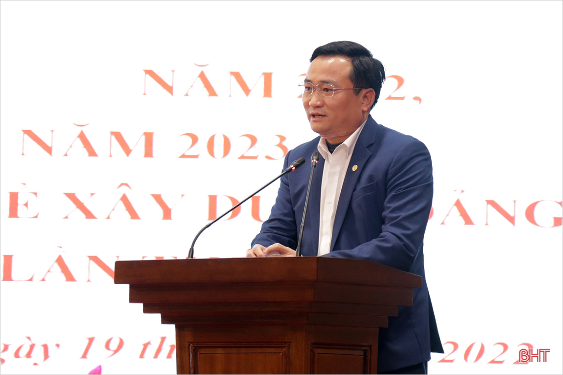 Hà Tĩnh tổng kết hoạt động báo chí, trao Giải Búa liềm vàng cấp tỉnh năm 2022
