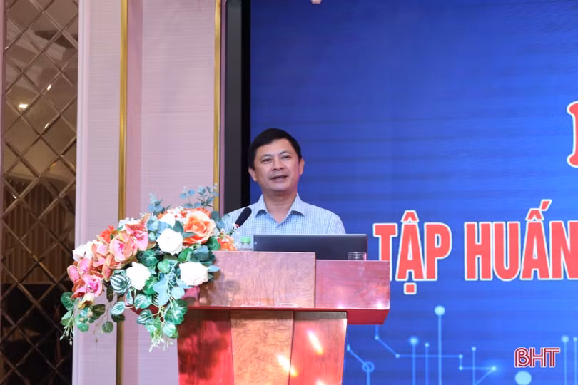 Chuyển đổi số là giải pháp giải quyết các điểm nghẽn trong lãnh đạo, chỉ đạo