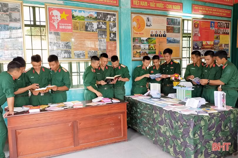 Tuyên truyền miệng giúp bộ đội và người dân Hà Tĩnh nâng cao nhận thức