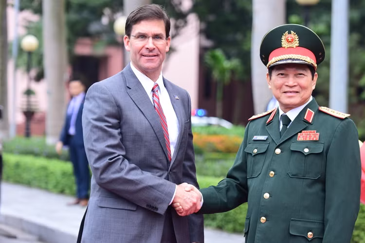 Bộ trưởng Quốc phòng Mỹ thăm Việt Nam