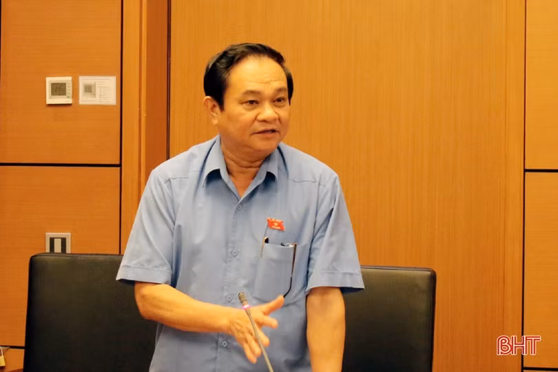 Đại biểu Quốc hội Hà Tĩnh thảo luận tổ về các dự án luật sửa đổi bổ sung