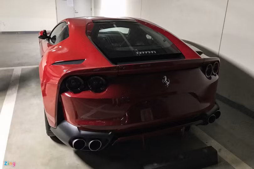 Hình ảnh Ferrari 812 Superfast đầu tiên về Việt Nam
