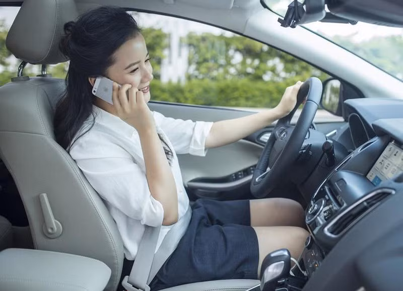 Những điều cần lưu ý với phụ nữ khi lái ô tô