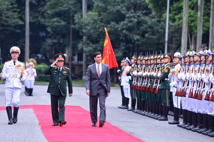 Bộ trưởng Quốc phòng Mỹ thăm Việt Nam