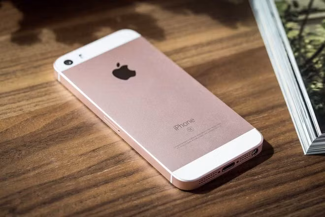 Loạt iPhone cũ về giá dưới 5 triệu đồng ở Việt Nam