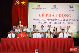 Phát động phong trào "Nông dân sản xuất an toàn, hữu cơ vì sức khỏe cộng đồng"