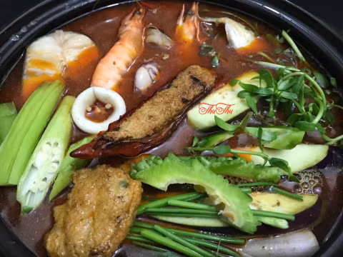 mua dong lanh roi nau lau mam mien tay gay nghien dai ca nha nao