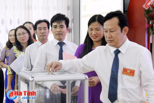 xay dung nganh cong thuong theo huong cong nghiep hien dai