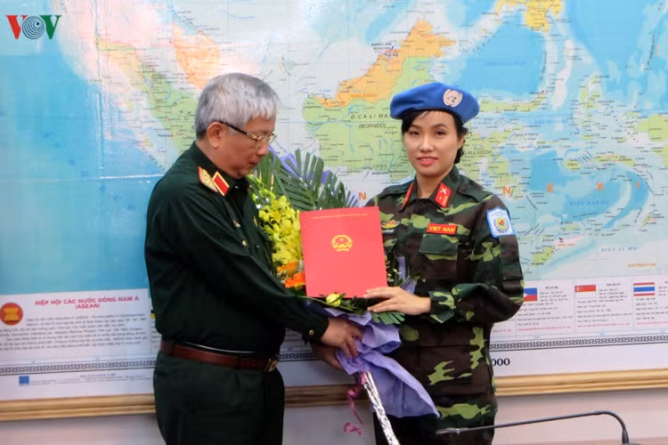 chan dung nu sy quan viet nam dau tien tham gia gin giu hoa binh lhq