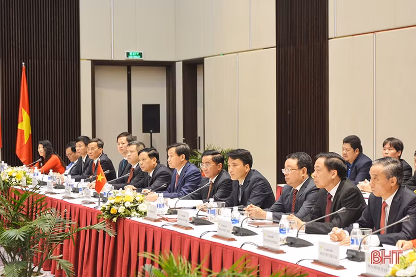 Việt Nam - Lào trao đổi kinh nghiệm về kiểm tra giám sát, phòng chống tham nhũng