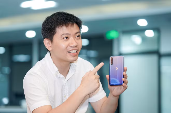 Sếp Vinsmart quả quyết smartphone của mình “khác hoàn toàn” Trung Quốc