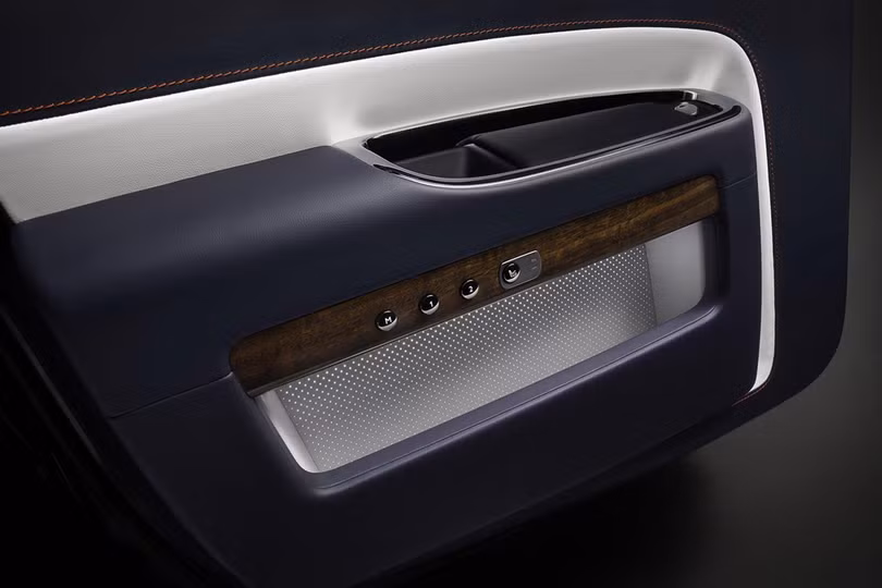 Chiêm ngưỡng bộ sưu tập Rolls-Royce Ghost đặc biệt, chỉ 50 chiếc ra lò