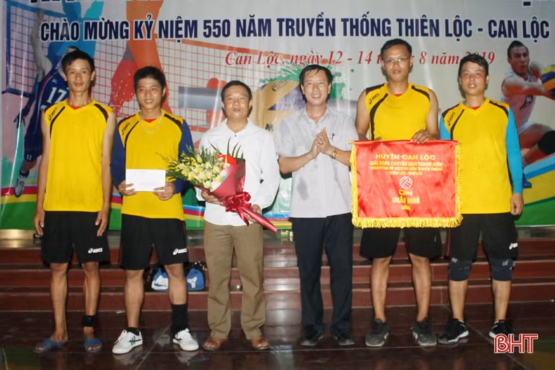 Xã Thuần Thiện vô địch Giải bóng chuyền huyện Can Lộc