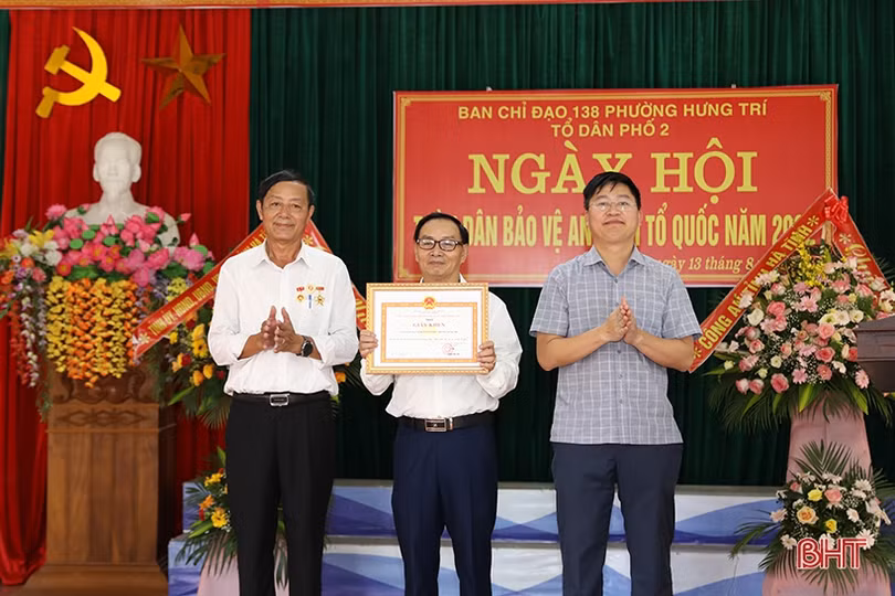 Tổ dân phố đầu tiên ở TX Kỳ Anh vui Ngày hội toàn dân bảo vệ an ninh Tổ quốc”