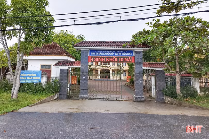 Hà Tĩnh phê duyệt 85 chỉ tiêu biệt phái giáo viên THPT giữa các huyện, thị