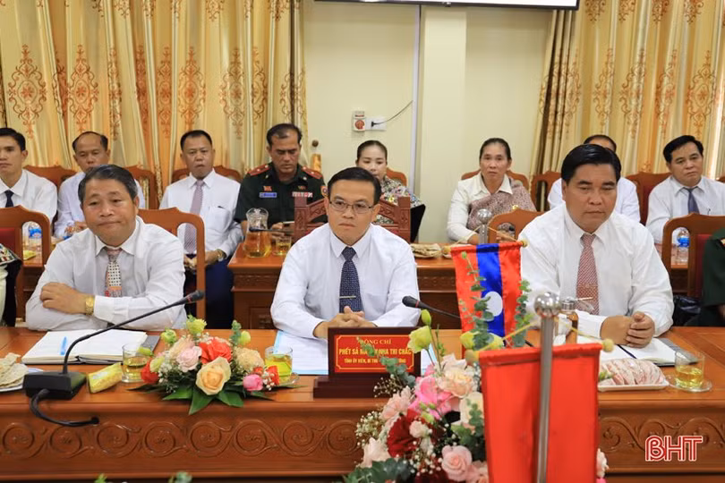 Hội nghị giao ban hai huyện Hương Sơn và Khăm Cợt