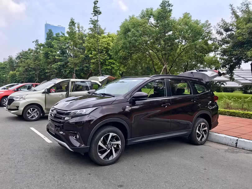 5 mẫu ôtô nhập khẩu ra mắt thị trường Việt Nam trong tháng 9