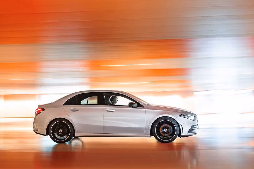 Chi tiết Mercedes A-Class sedan giá từ 835 triệu