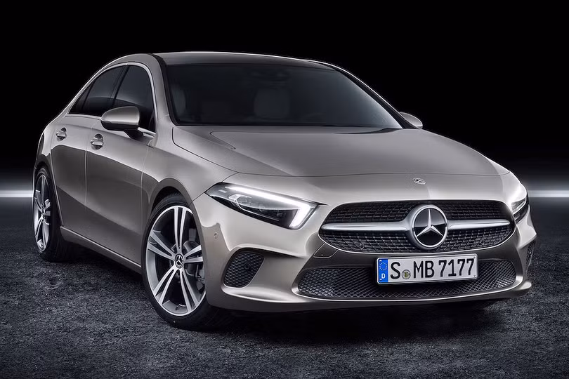 Chi tiết Mercedes A-Class sedan giá từ 835 triệu