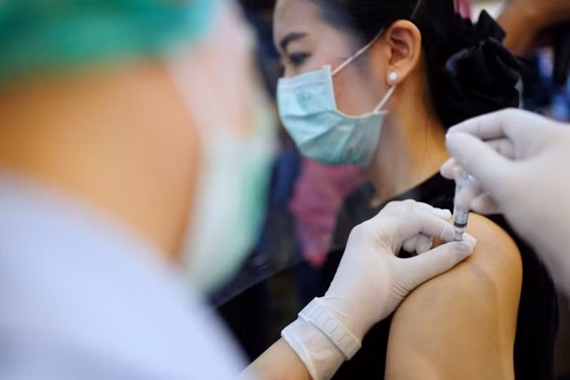 Thái Lan triển khai tiêm chủng đại trà vaccine ngừa Covid-19