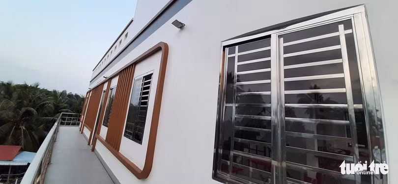 Quá mê du thuyền, nông dân miền Tây chi 5 tỉ đồng xây ‘nhà du thuyền’ độc đáo