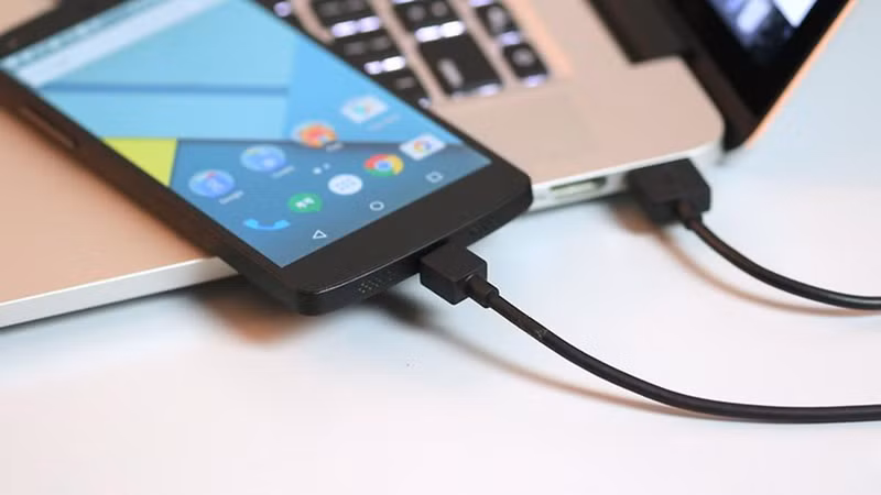 7 cach de sac pin nhanh hon tren moi smartphone