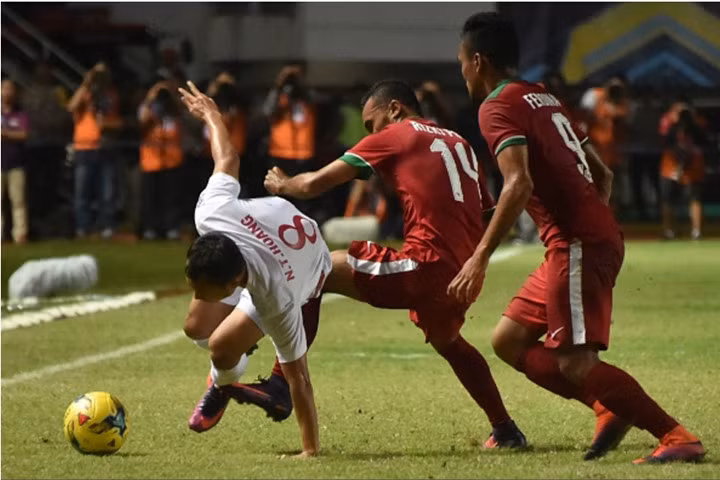 nhin lai hanh trinh cua dt viet nam tai aff cup 2016