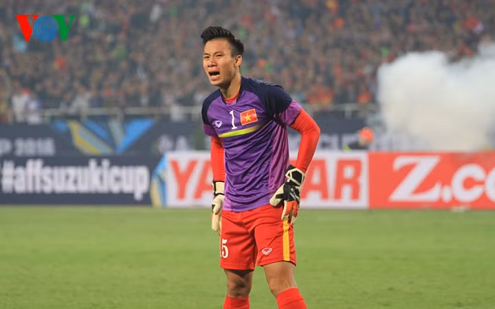 nhin lai hanh trinh cua dt viet nam tai aff cup 2016