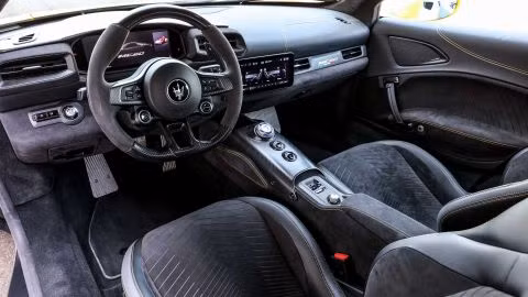 Maserati MC20 đầu tiên về Việt Nam, động cơ V6 3.0 mạnh 621 mã lực